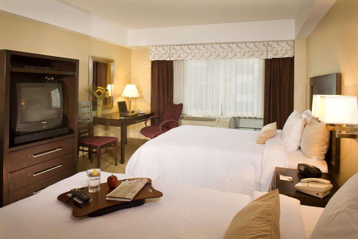 Hampton Inn & Suites Boston Crosstown Center Room photo