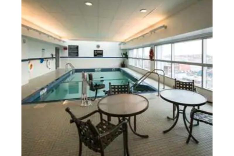 Hampton Inn & Suites Boston Crosstown Center Exterior photo